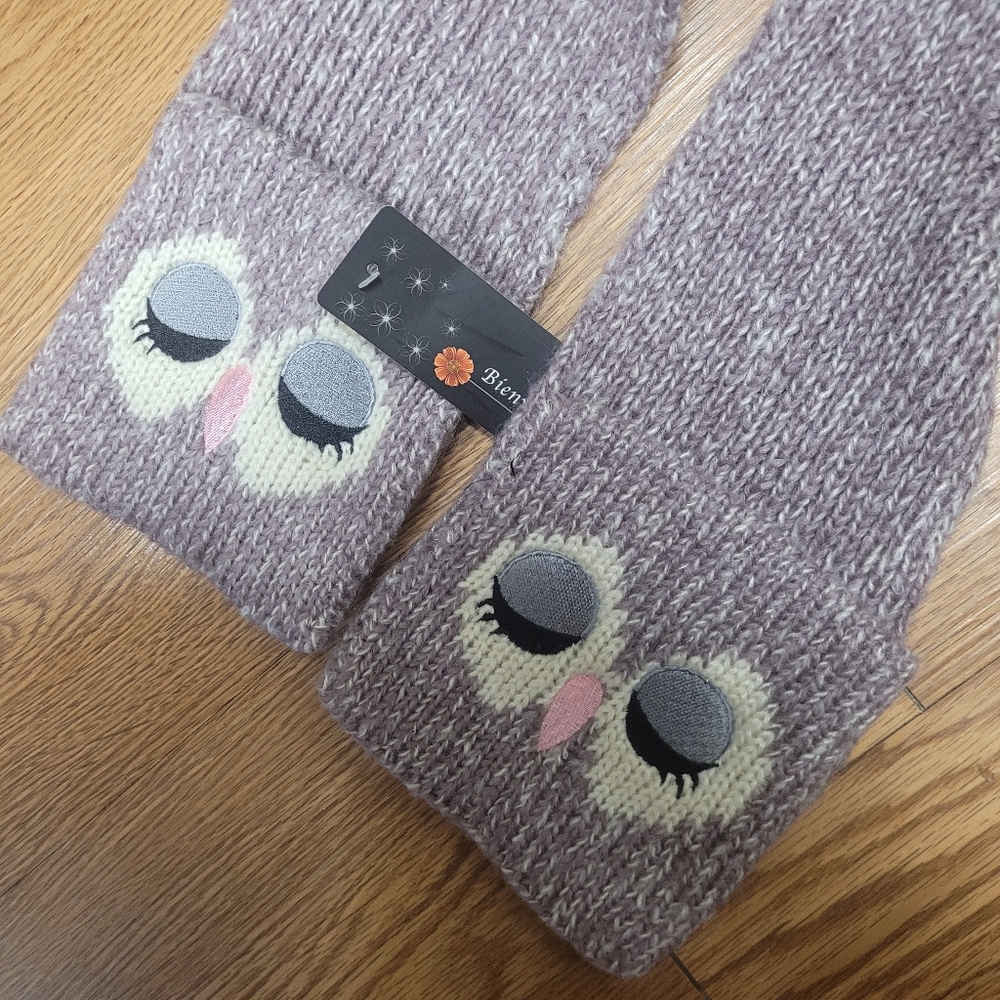 Owl Knit Scarf With Built In Mittens NWT Bienvenu Purple